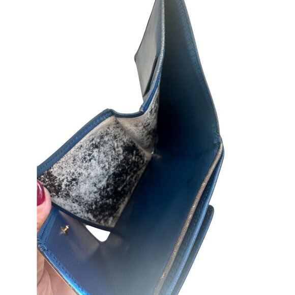 LOUIS VUITTON Epi Leather Blue Snap Closure Wallet - Picture 8 of 8